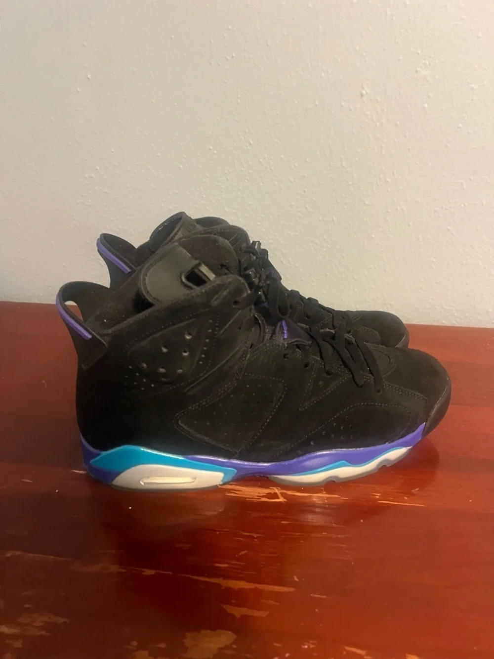 Jordan Men's Black Basketball Shoes with Teal and Purple Accents Air Jordan 6